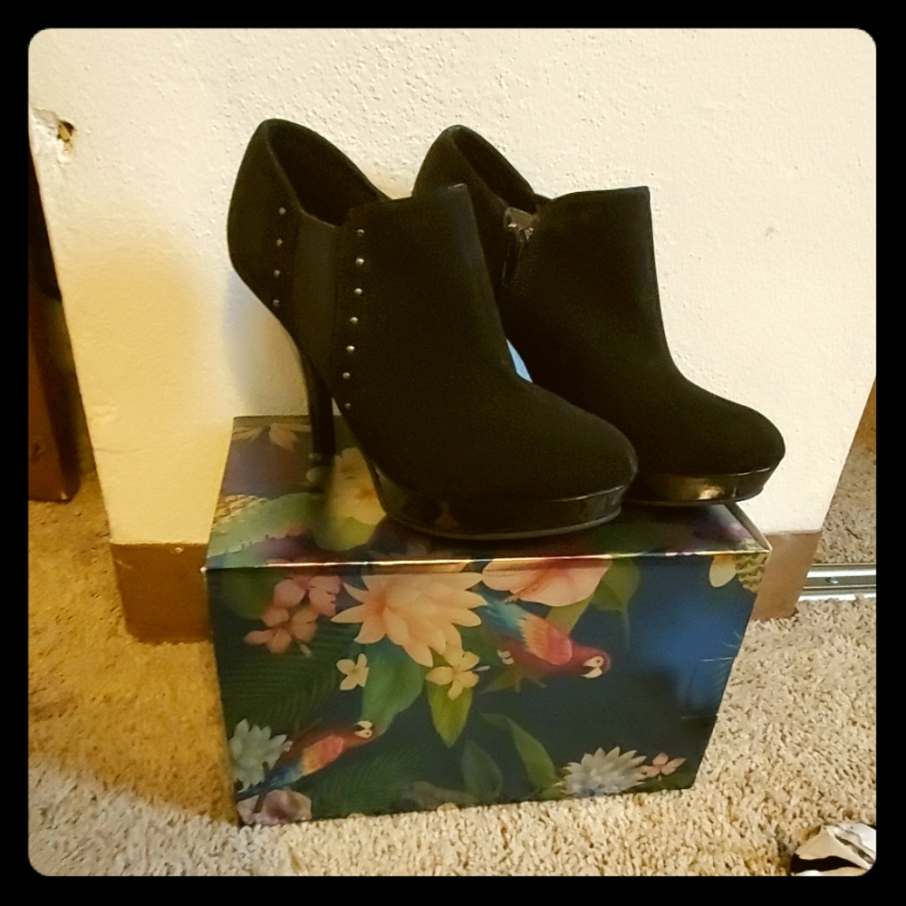 Womens booties